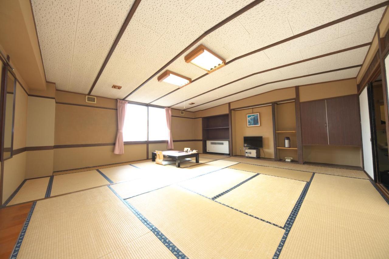 Shiga Swiss Inn Shiga Kogen Eksteriør billede